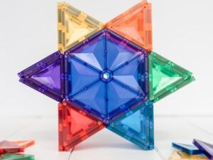 Connetix Tiles 212 Piece Mega Pack - ejemplo de uso | Gogiks